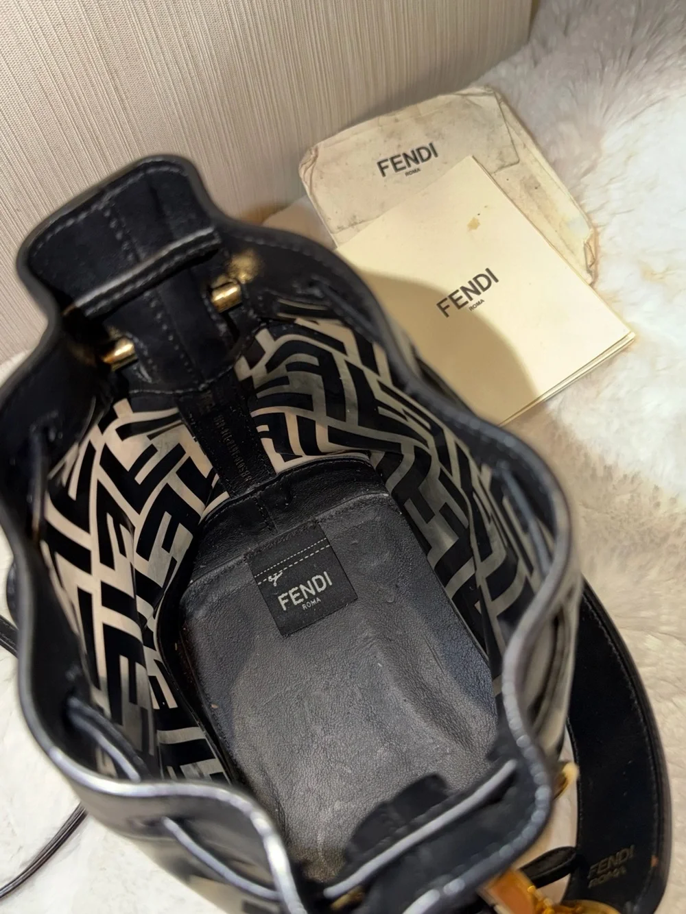 Fendi
Mon Tresor Bucket Bag Zucca PU Mini - Picture 6 of 10